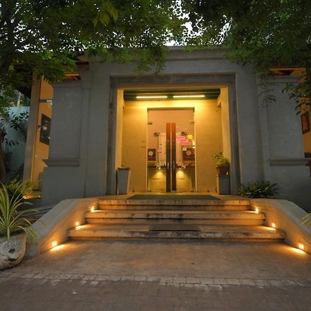 Ceylan Lodge Anuradhapura Buitenkant foto