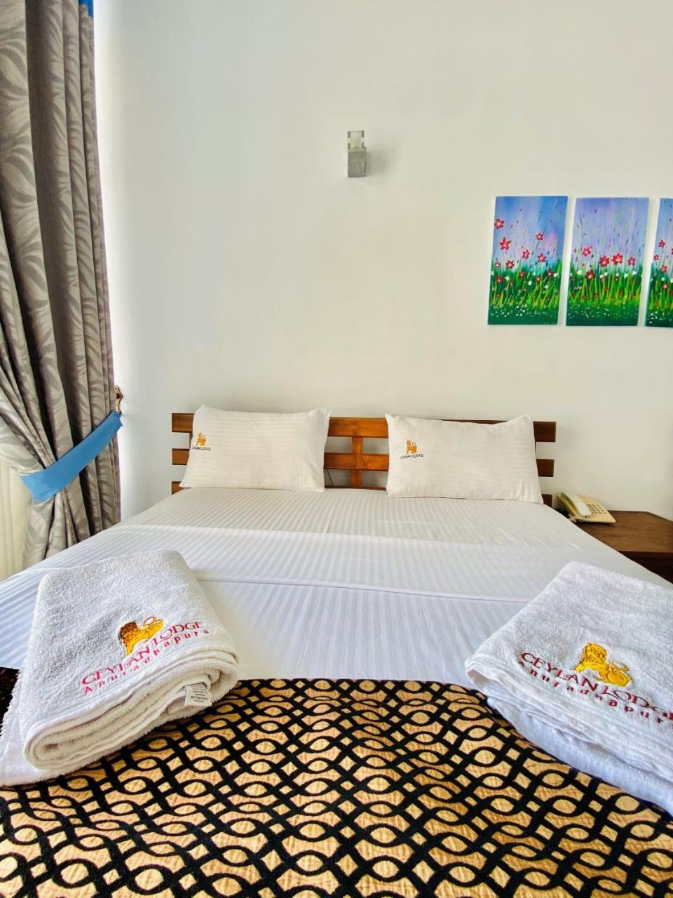 Ceylan Lodge Anuradhapura Buitenkant foto
