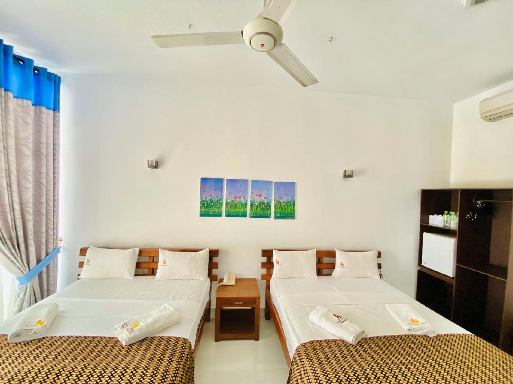 Ceylan Lodge Anuradhapura Buitenkant foto