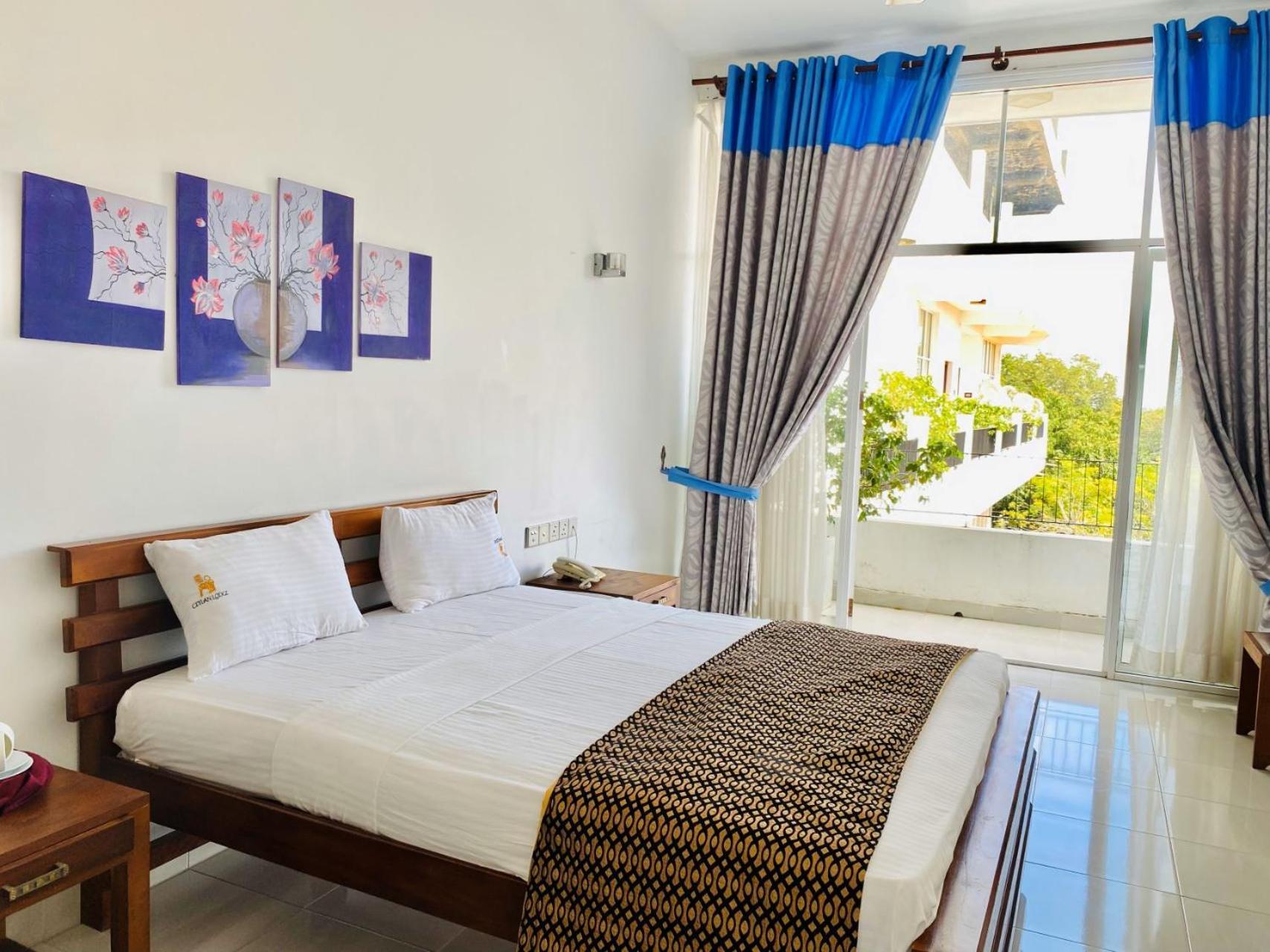 Ceylan Lodge Anuradhapura Buitenkant foto