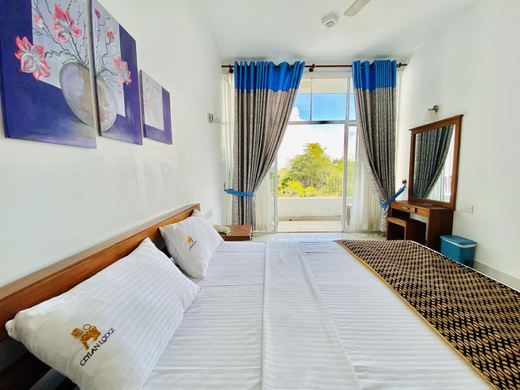 Ceylan Lodge Anuradhapura Buitenkant foto